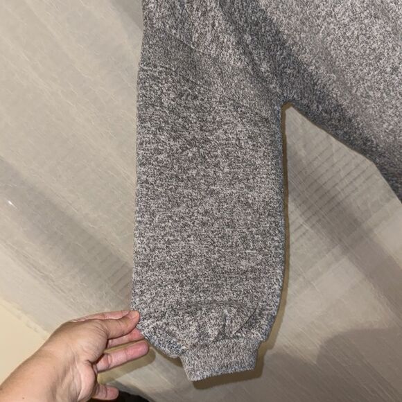 C&C California 2X Fine Knit Gray Heathered Light Weight Drop Sleeve Sweater - Picture 6 of 13